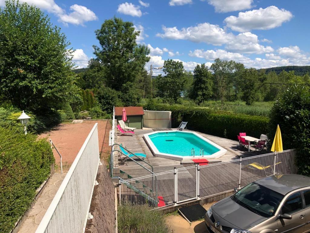 Maison/Gite Familial Dans Le Jura A 200M Du Lac Avec Piscine Privee Marigny  Exteriör bild