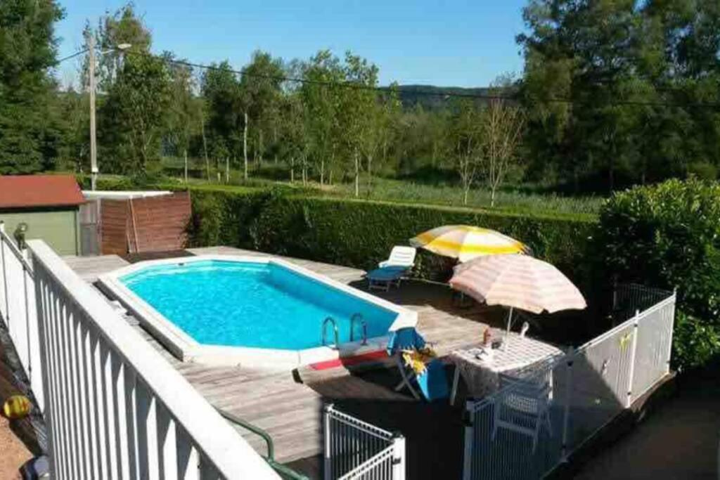 Maison/Gite Familial Dans Le Jura A 200M Du Lac Avec Piscine Privee Marigny  Exteriör bild