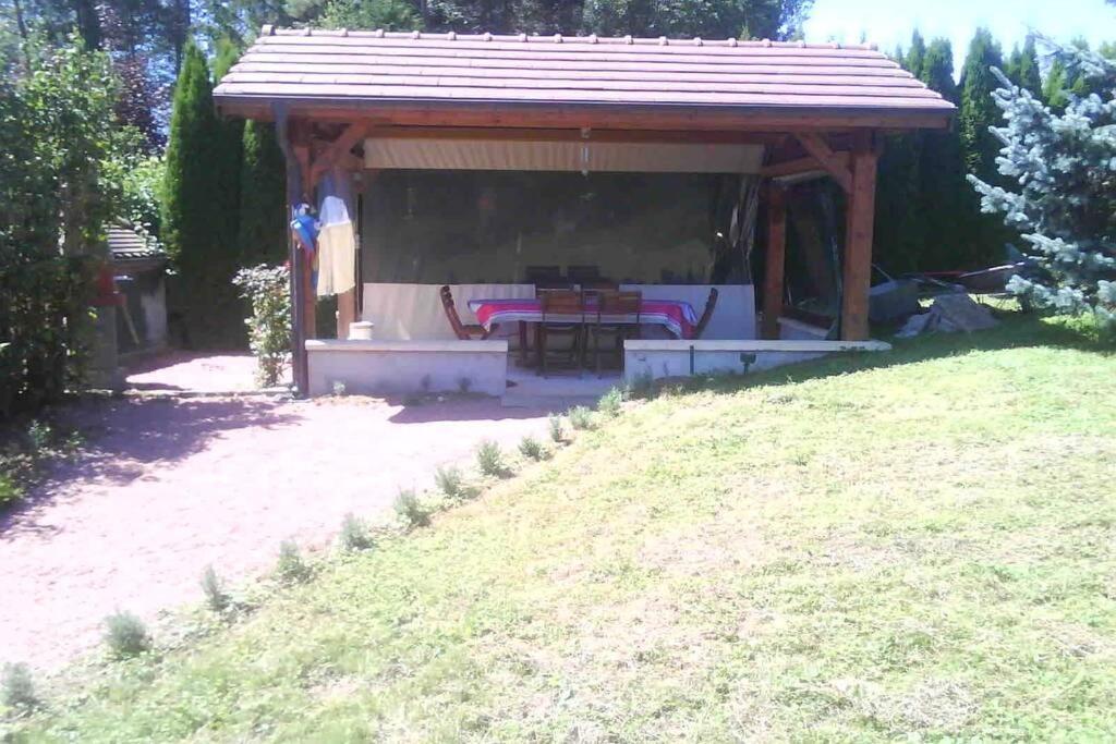 Maison/Gite Familial Dans Le Jura A 200M Du Lac Avec Piscine Privee Marigny  Exteriör bild